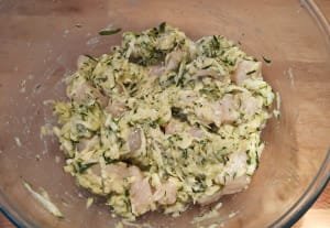 cukkinis csirketócsni tésztája