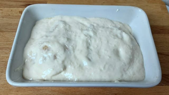 sajtos tejfölös csirkemell sütés előtt