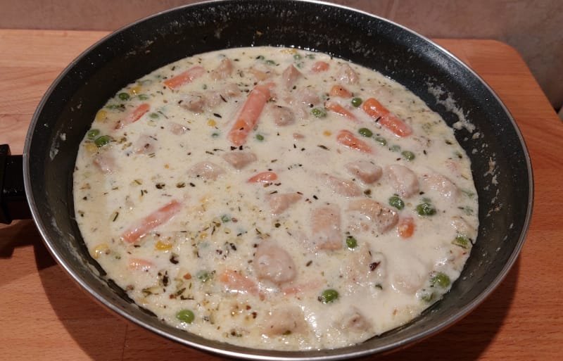 tejszínes zöldséges csirkemell ragu