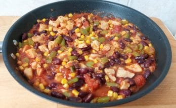 chilis bab csirkemellből