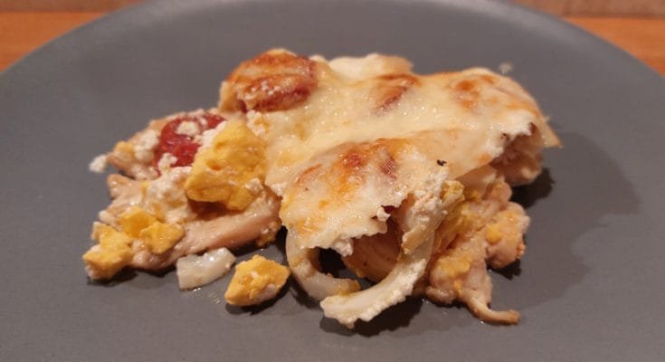 rakott csirkemell főtt tojással kolbásszal