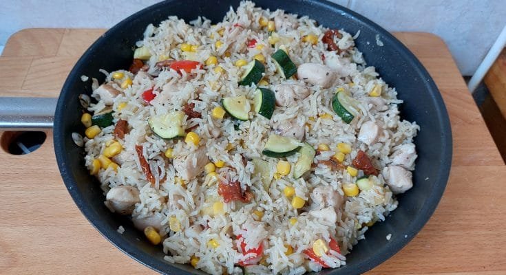 serpenyős nyári rizses hús csirkemellből