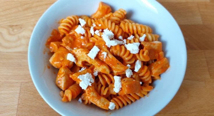 sült paprikás fetás csirkés tészta