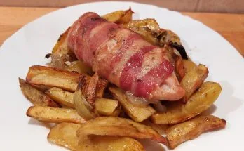 csirkemell pékné módra baconbe tekerve krumplival