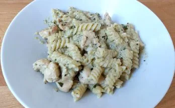 cukkinikrémes csirkés tészta