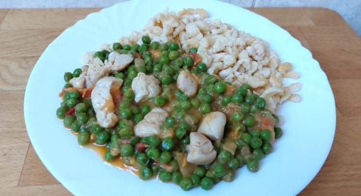 borsópörkölt csirkemellel galuskával