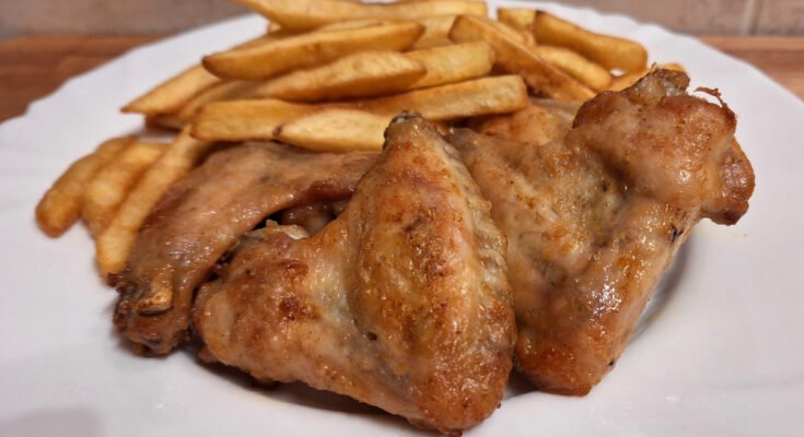 fokhagymás sült csirkeszárny sütőben sült krumplival