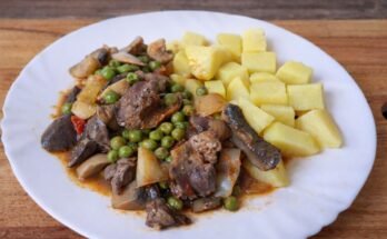 budapest ragu csirkemájból krumplival