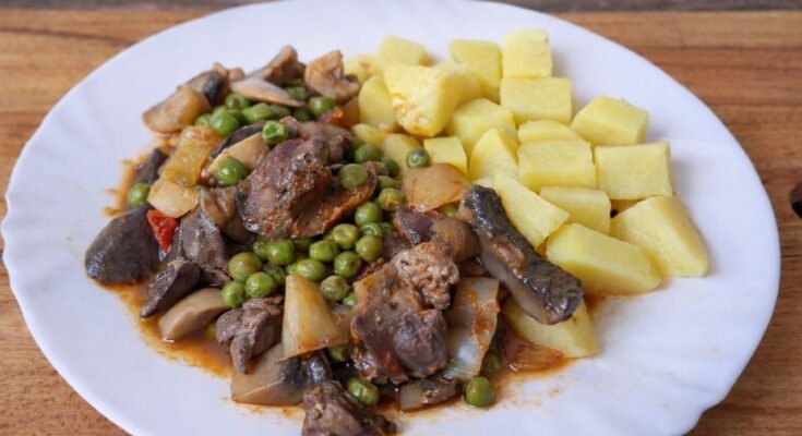 budapest ragu csirkemájból krumplival